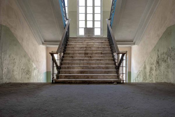 SilentWitness sanatorium stairs
